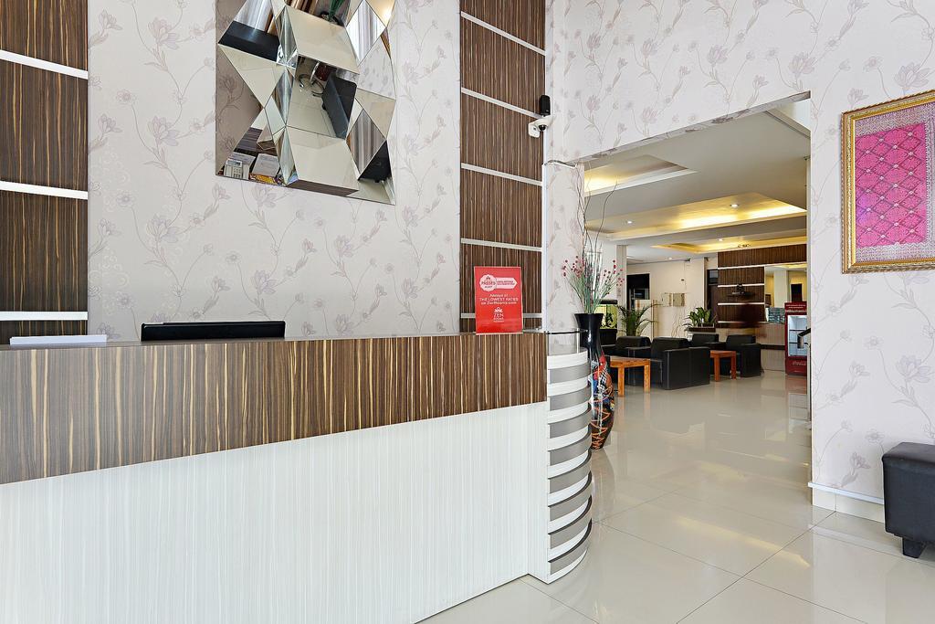 Zen Rooms Riau Natuna Бандунг Экстерьер фото